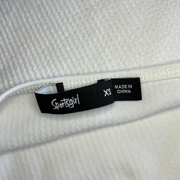 🌼 Sportsgirl - Haulter Neck Top 🌼 - Picture 5 of 8